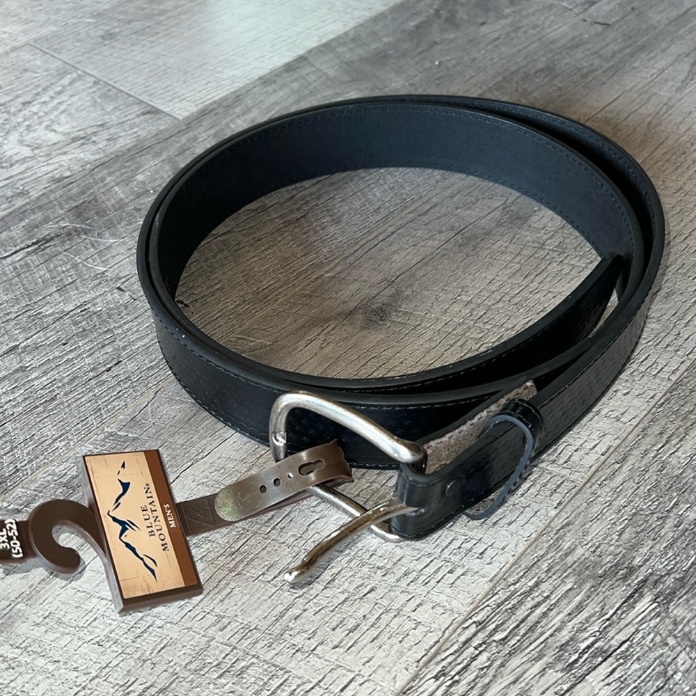 NWT Blue Mountain men’s belt
